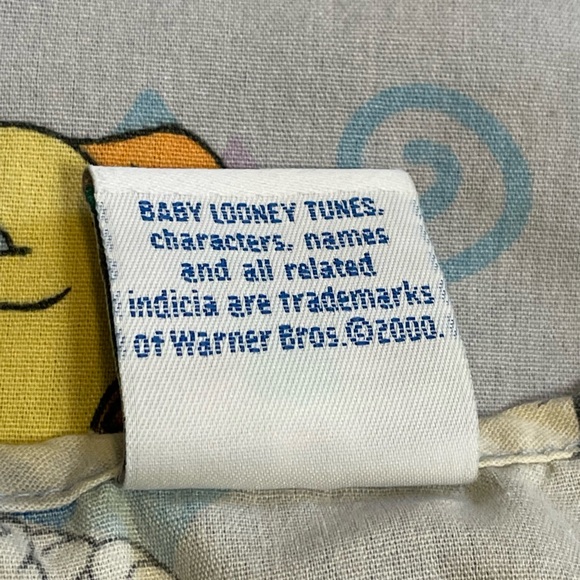 Vintage Tweety Bird Baby Looney Tunes All Over Women's Sz XL V-Neck Scrub Top - Picture 4 of 7